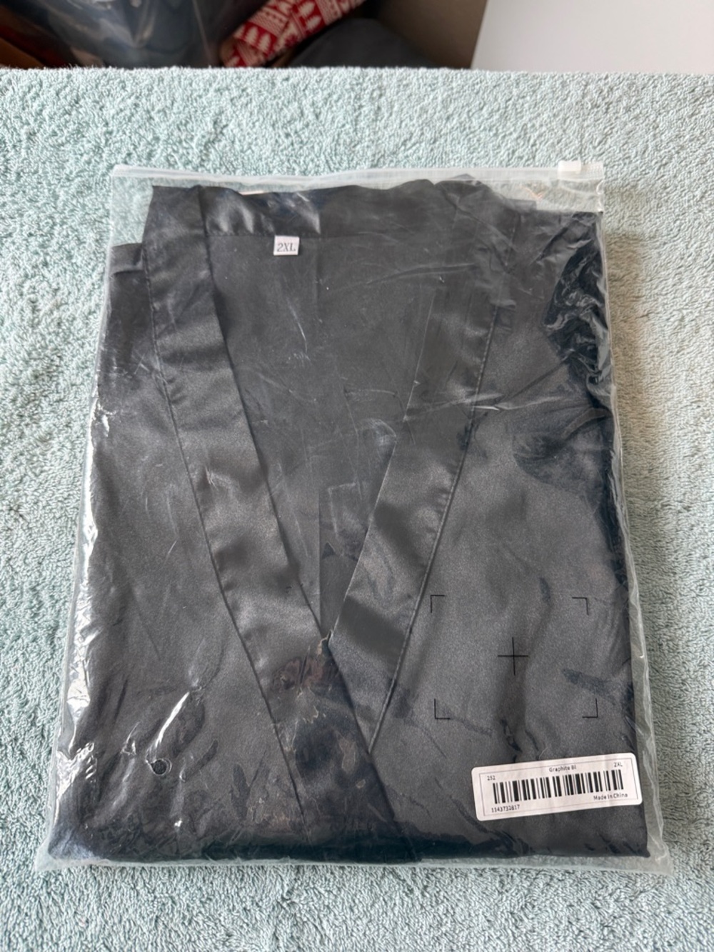 NWT Women's Satin Wrap Robe - Black 2XL - Picture 3 of 3